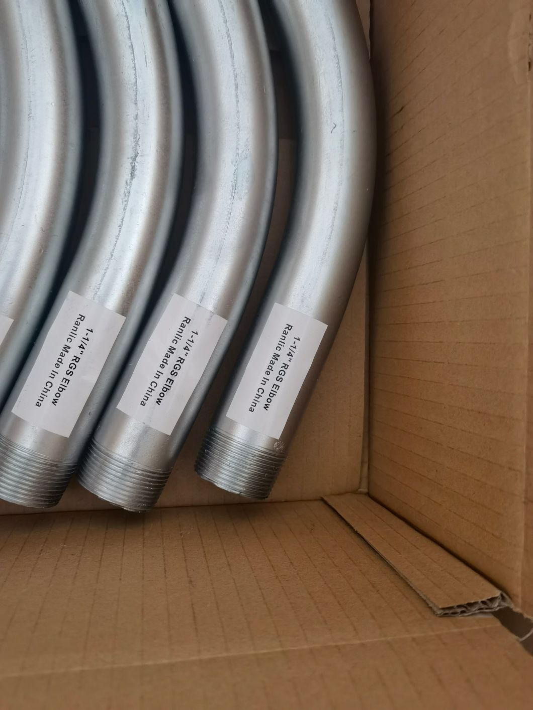 Water Tight Insulated Compression EMT Connnector